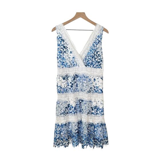 Tahari Blue White Lace Embroidered Eyelet Dress Sleeveless Size L - Picture 5 of 9
